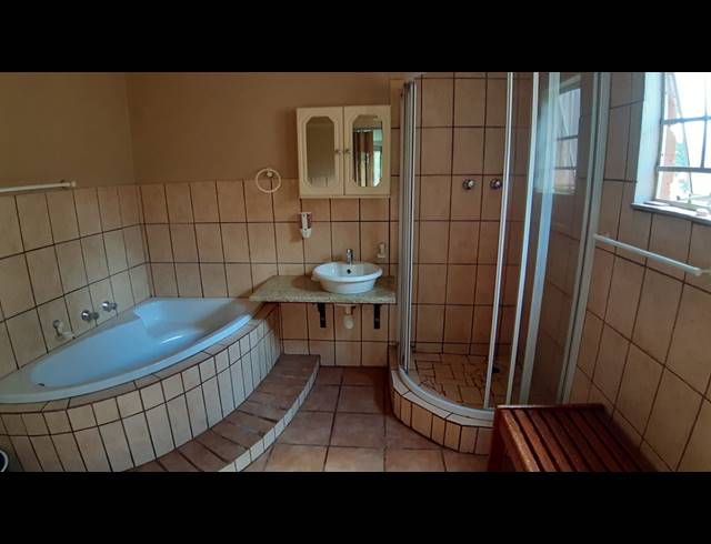 12HA SMALLHOLDING FOR SALE IN GROOTFONTEIN